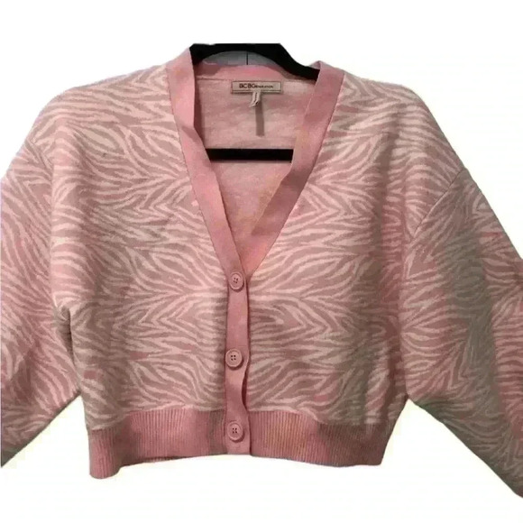 NWOT BCBG Generation Women’s Cropped Cardigan Pink And White Tiger Print… - Picture 4 of 10